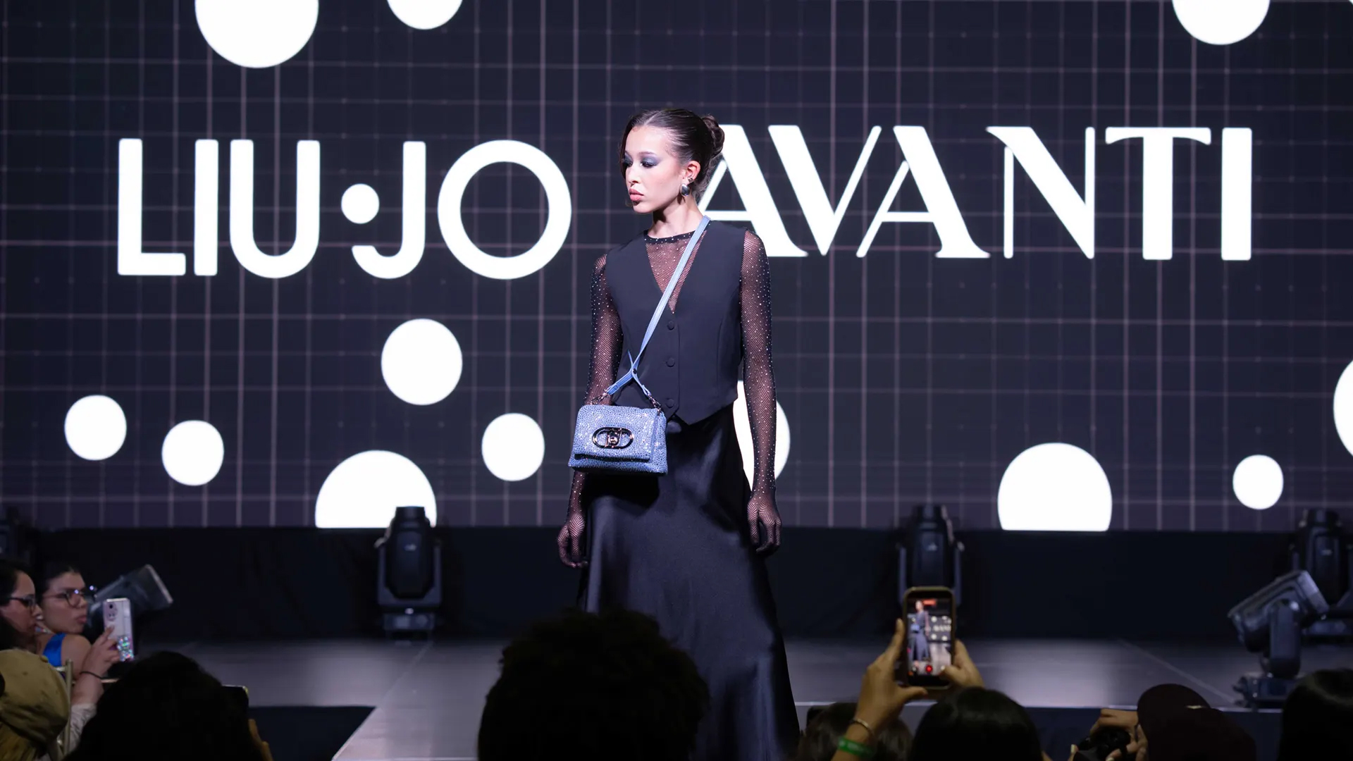 Galería Avanti en FIPEV